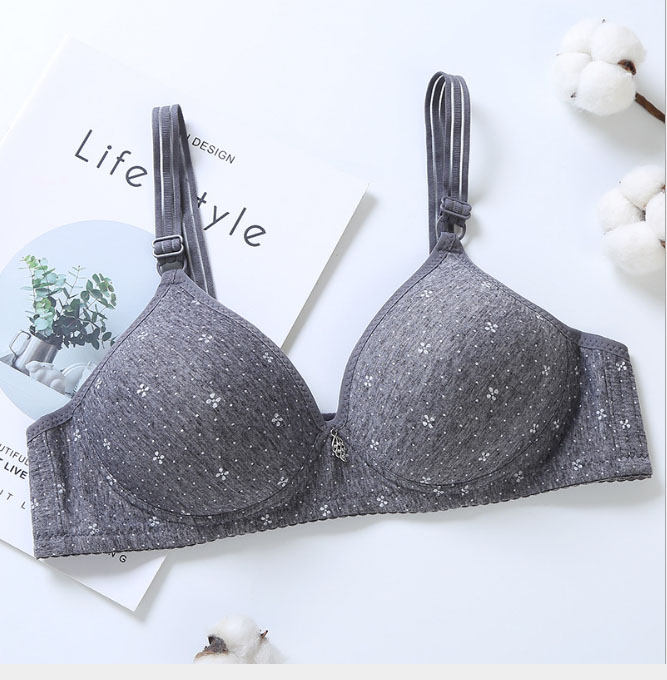 Бюстгальтер-бралетт из мягкого – обзор и цена Lace Bralette Set